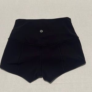 Lululemon shorts size 4